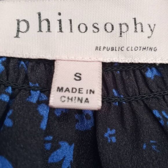 PHILOSOPHY BLACK & BLUE FLORAL PEASANT BLOUSE SZ.S EUC. - Picture 6 of 8